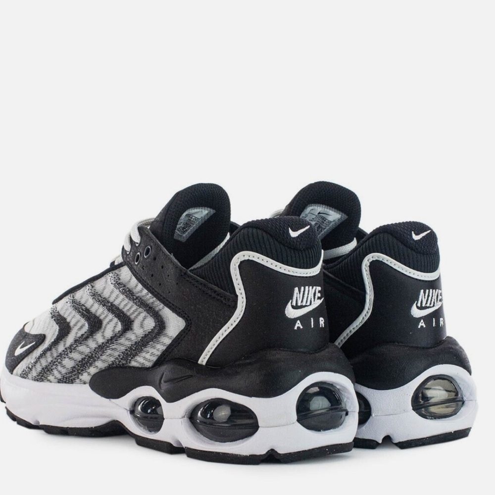 Size 11.5 - Nike Air Max TW Black White